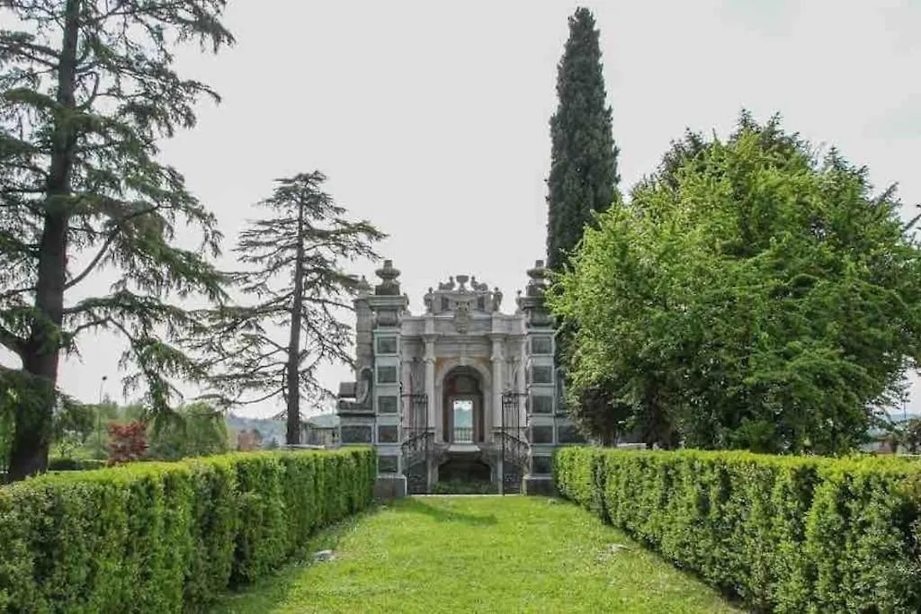 Antica Dimora Villa Tatti-Tallacchini Comerio 0*,  Italy